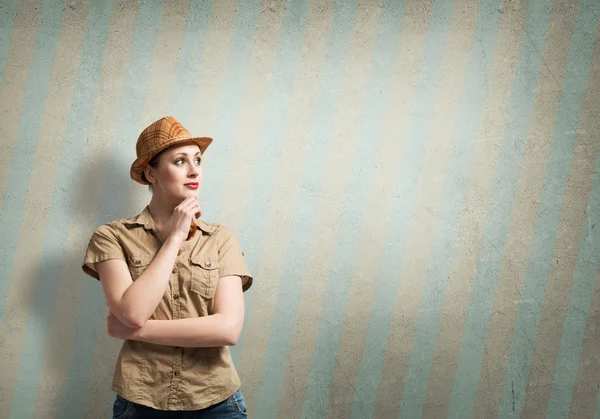 Pretty teenager girl in casual — Stock Photo, Image