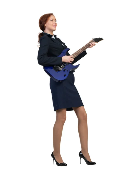 Affärskvinna med elektronisk gitarr — Stockfoto