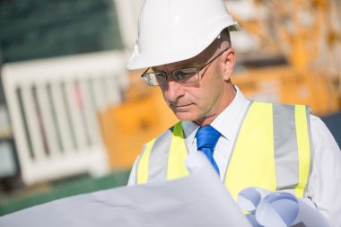 kask inşaat mühendisi