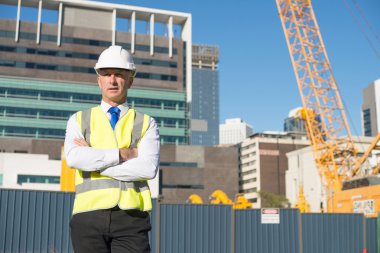 kask inşaat mühendisi