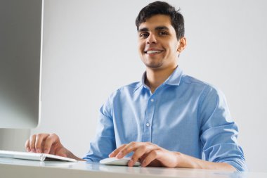 jonge grafisch ontwerper