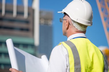 kendinden emin inşaat mühendisi