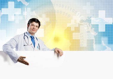 Doktor holding beyaz boş