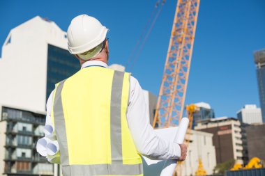 kask inşaat mühendisi