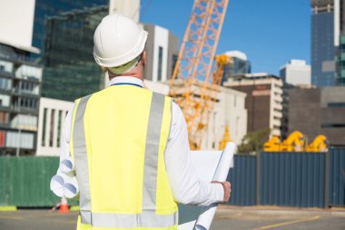 kask inşaat mühendisi