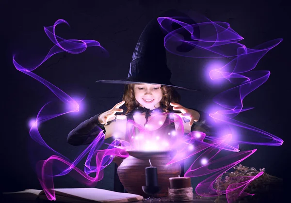 Little Halloween witch — Stock Photo, Image