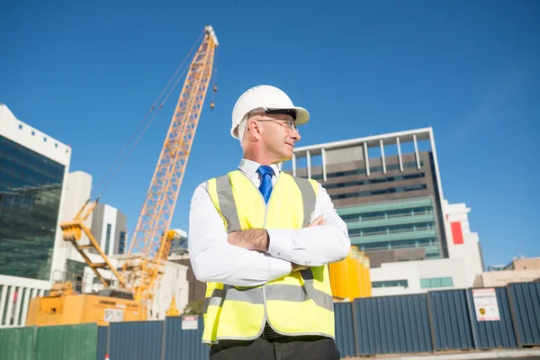 Engenheiro de construção confiante — Fotografia de Stock