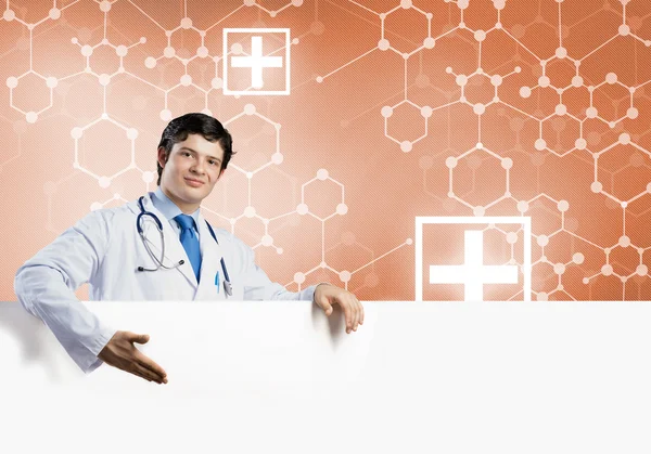 Medico con banner in bianco — Foto Stock