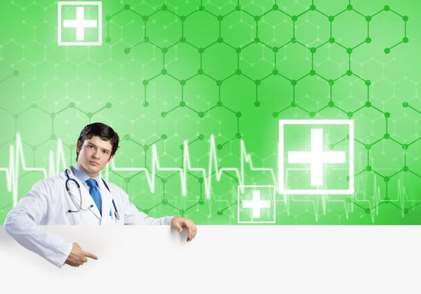 Medico con banner in bianco — Foto Stock