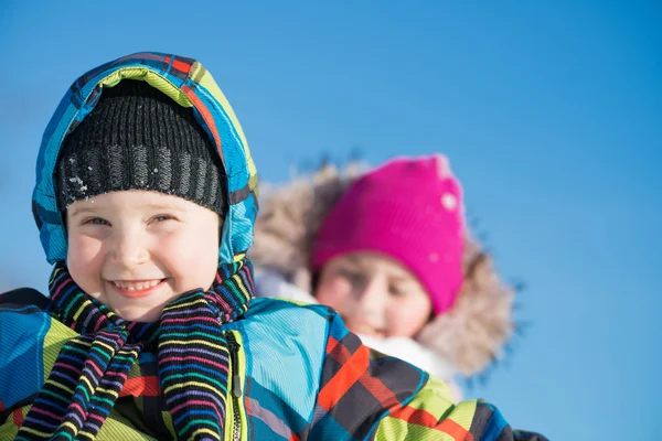 Kids riding sled — Stock Photo, Image