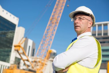 kendinden emin inşaat mühendisi