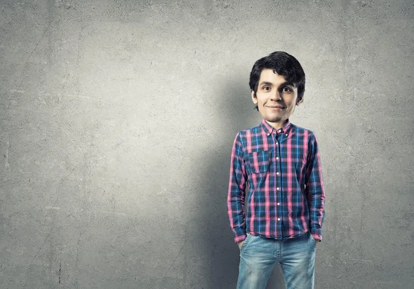 Divertido joven cabeza grande hombre — Foto de Stock