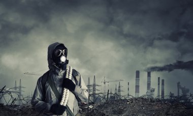 Gaz Maskeli adam kurtulan