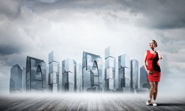 Kırmızı elbise giymiş balet