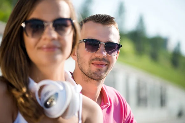 Šťastný usmívající se pár — Stock fotografie