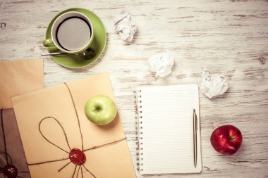 İlham gelmesini bekliyor