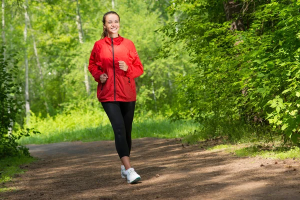 Friska unga kvinnliga idrottare kör — Stockfoto