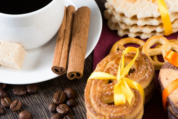 Sweets for coffee break — Stock Photo, Image