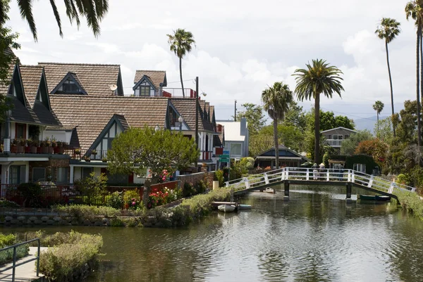 Domy i mostów w Venice Beach kanały, Los Angeles - California — Zdjęcie stockowe