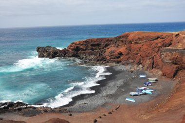 Kırmızı siyah lav beach İspanyol Kanarya buzlu Lanzarote Adası