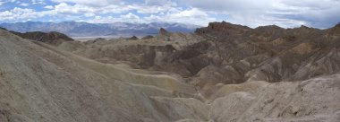 Bulutlar Ölüm Vadisi Desert, California Zabriksie nokta