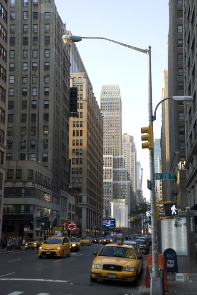 Straßen und Häuser von New York City — Stockfoto