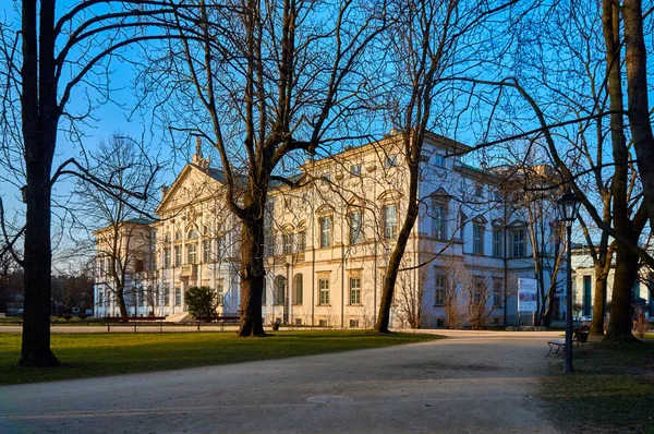 Krasinski palác ve Varšavě, Polsko — Stock fotografie