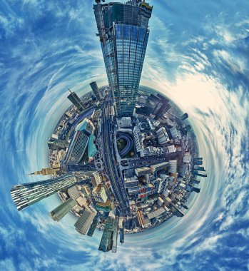 WARsaw, POLAND - 19, 2020: Varşova Şehri Gökdelenleri, PKiN ve Varso Kulesi 'nde (Avrupa Birliği' nin en yüksek gökdeleni) güzel panoramik hava aracı görüntüsü,