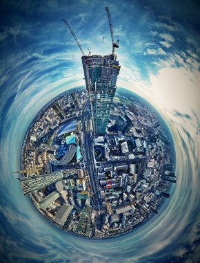 WARsaw, POLAND - 19, 2020: Varşova Şehri Gökdelenleri, PKiN ve Varso Kulesi 'nde (Avrupa Birliği' nin en yüksek gökdeleni) güzel panoramik hava aracı görüntüsü,