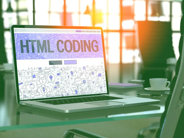 Concepto de codificación HTML en la pantalla del portátil . — Foto de Stock