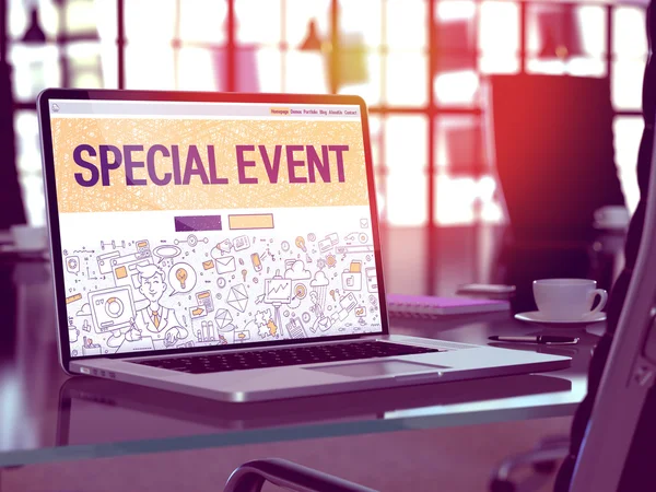 Concepto de evento especial en la pantalla del ordenador portátil . — Foto de Stock