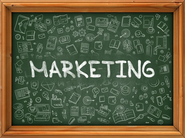 Marketing - von Hand auf grüne Tafel gezeichnet. — Stockfoto