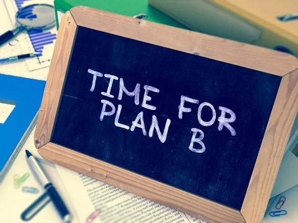 Hora del Plan B Escrito a Mano en pizarra . — Foto de Stock