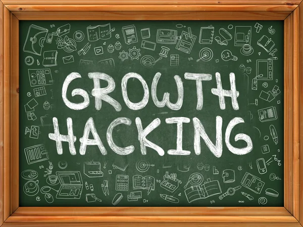 Green Chalkboard with Hand Drawn Growth Hacking. — Stock fotografie