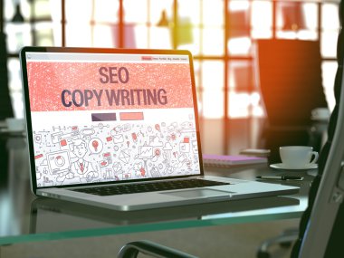 Laptop Ekranında Seo Copywriting Kavramı.