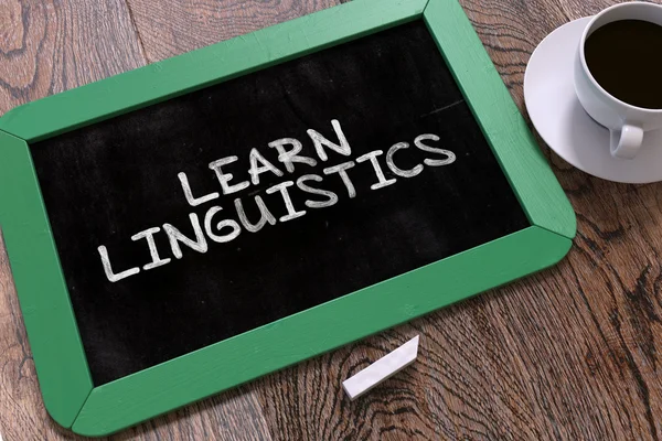 Aprender Linguística Escrito à mão em Chalkboard . — Fotografia de Stock