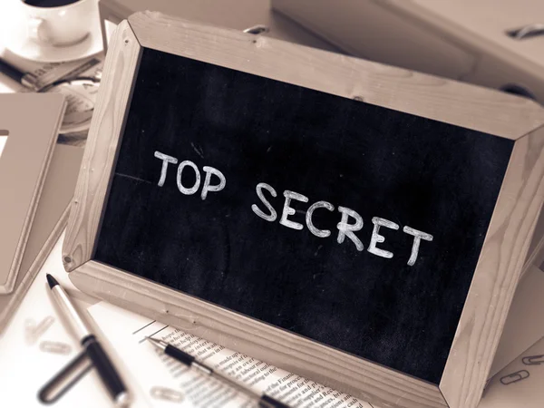 Concetto top secret disegnato a mano sulla lavagna . — Foto Stock