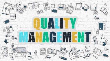 Kalite Yönetim Kavramı. Beyaz Brickwall üzerinde çok renkli.