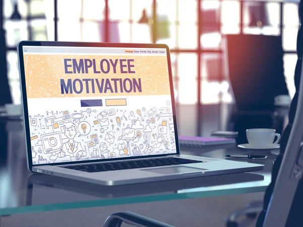 Concepto de motivación de los empleados en la pantalla del ordenador portátil . —  Fotos de Stock