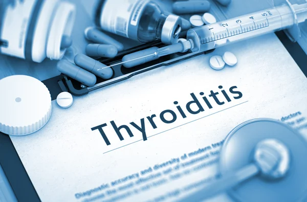 Diagnóstico de tiroiditis. Concepto médico . — Foto de Stock