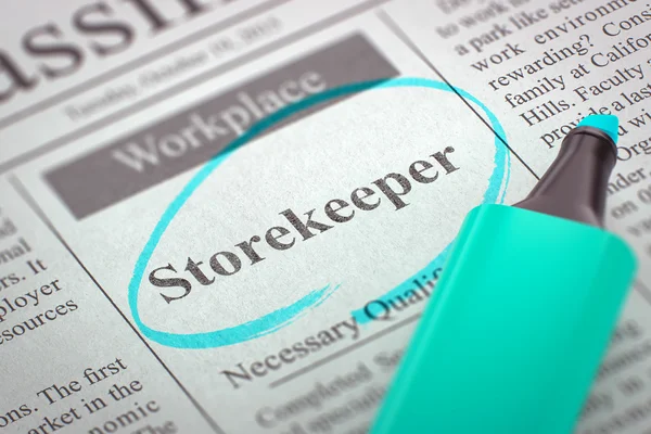 Krant met vacature Store keeper. — Stockfoto