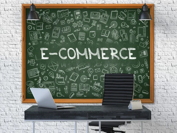 Chalkboard on the Office Wall with E-Commerce Concept. — Stock Photo, Image