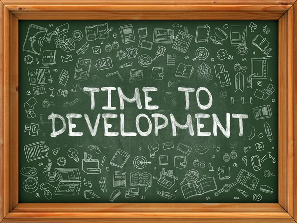 Tempo para o desenvolvimento - mão desenhada em Chalkboard verde . — Fotografia de Stock