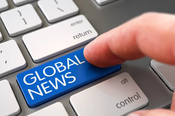 Hand vinger druk op de knop van de Global News. — Stockfoto