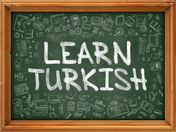 Green Chalkboard with Hand Drawn Learn Turkish. — Stock Photo, Image