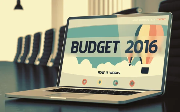预算 2016 - 在笔记本电脑屏幕上。特写. — 图库照片