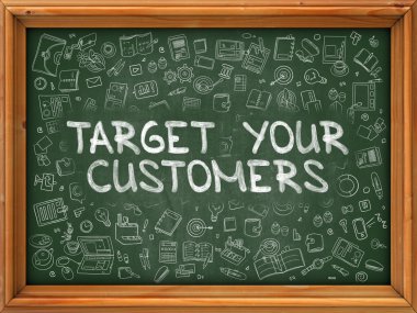 Hedef Müşterileriniz - El Yeşil Chalkboard çizilmiş.