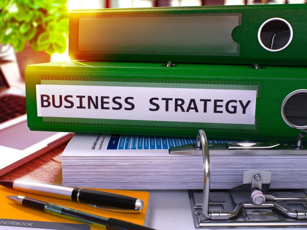 Business Strategy on Green Office Folder. Imagen tonificada. Renderizado 3D . —  Fotos de Stock