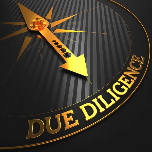 Due Diligence - Agulha de bússola dourada . — Fotografia de Stock