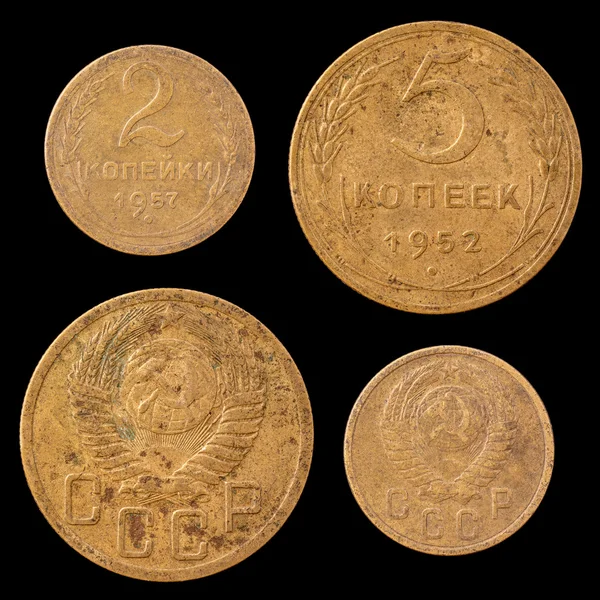 黑色背景上的两个苏联硬币。. — 图库照片